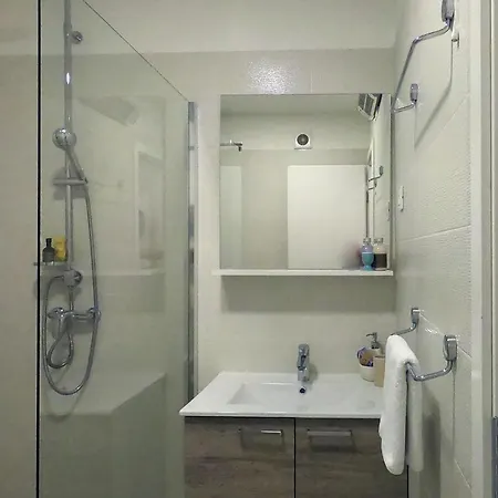 Blue Lavender Apartment *
