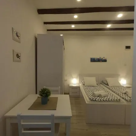 Apartment Blue Lavender *