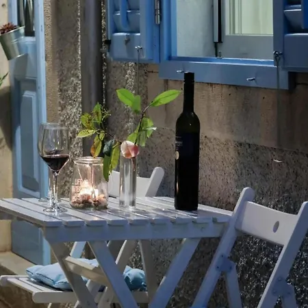 Blue Lavender Apartment Cres
