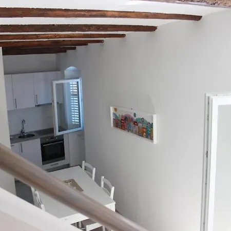 Blue Lavender * Cres